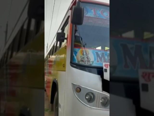  Mandeep  Raj  bus  travel  power  steering  like and subscribe please ️