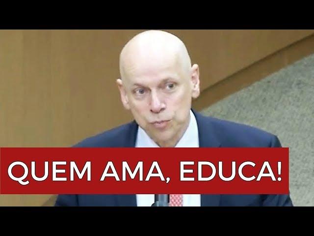 LEANDRO KARNAL - Quem Ama, Educa!