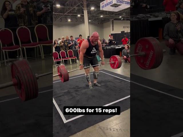 Who Deadlifts 600 for 15? #strongman #powerlifting #nickbest