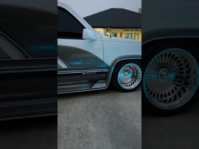 Estilo 90s OBS Chevy Con Pintura Pinstripe y Rines Billets #trocasycorridos #obschevy #billet #chevy