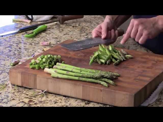 How To Cut Asparagus-Quick and Easy