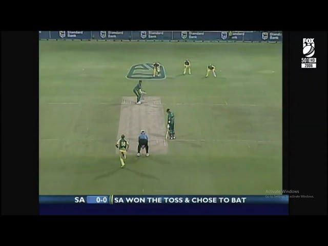 South Africa vs Australia Only T20I 2006 at Johannesburg