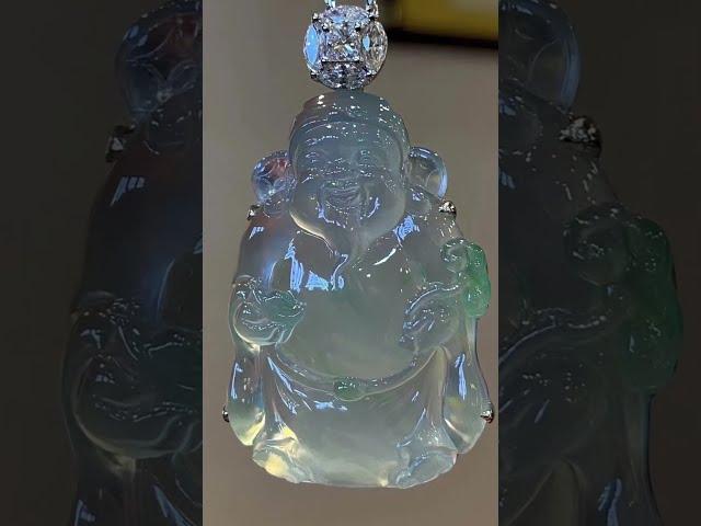 翡翠吊坠  #翡翠  官網：www.zrolma.com