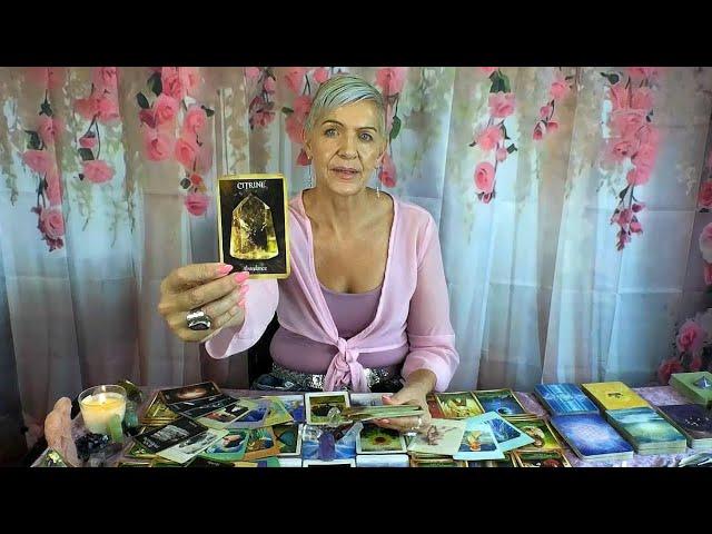 LEO BIG Influx Money $$$ Surprise Attack...You are Divinely Protected!!! DECEMBER 2024 Tarot Reading