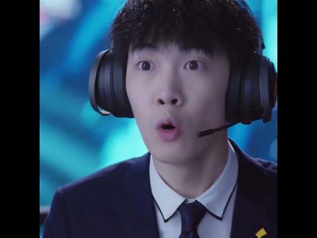 A kiss of sovereignty| Falling Into Your Smile | YOUKU Shorts