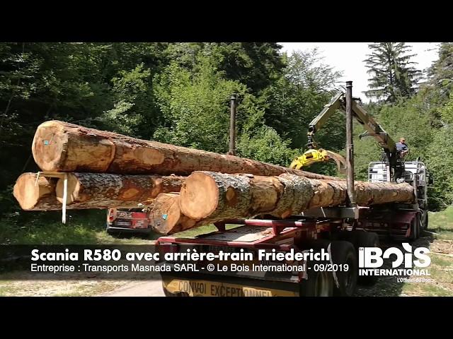 Un grumier Friederich achemine les bois résineux des forêts de montagne jusqu'en scierie