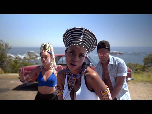 DJ Speedsta & Moozlie - Don't Panic (Official Music Video)