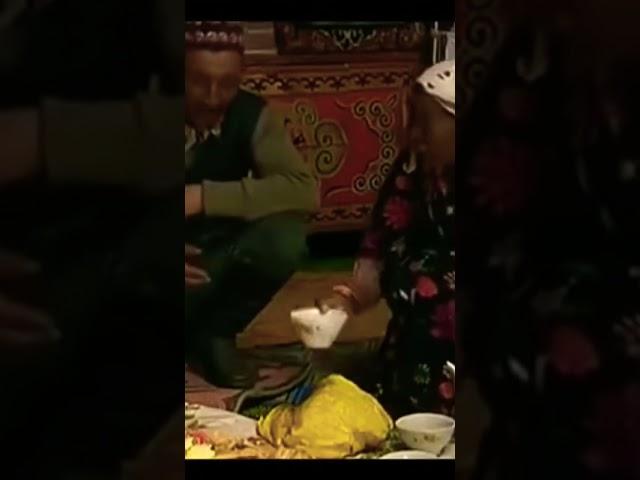 Семья казахов из Монголии встречает гостей #Казахи #Монголия #Кочевники