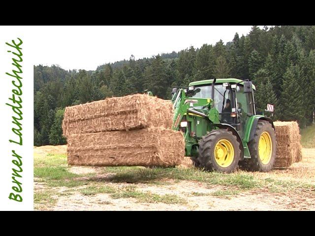 Quaderballen laden | John Deere 6210 | Frontlader Stoll | Large Square Balers