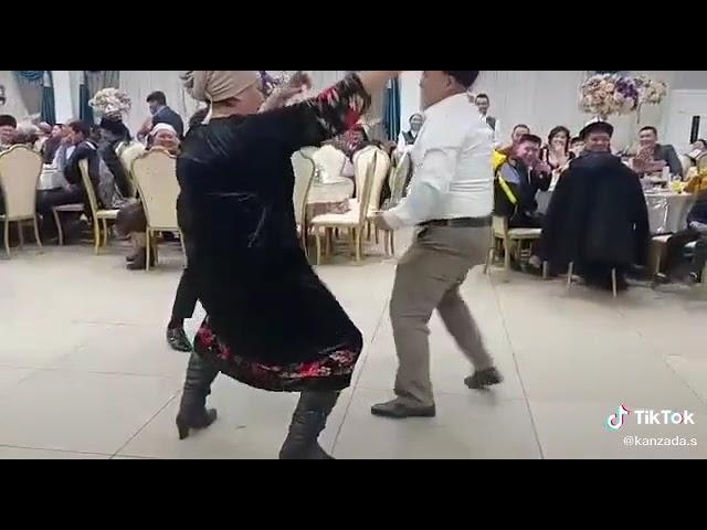 Тойдогу жинди бий