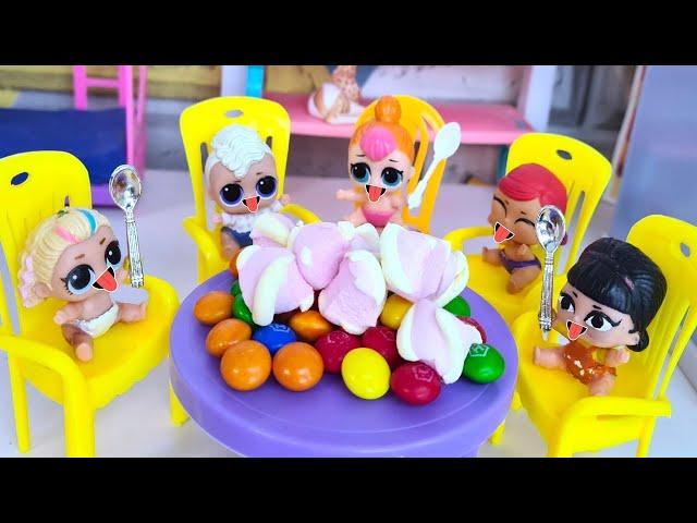 CARTOON LOL SWEETS AND SWEETS DAY in kindergarten! Dolls cartoons DARINELKA