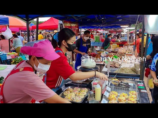 Thailand || A night market || Chon Buri Province