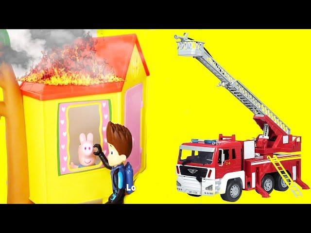 Driven by Battat, Peppa Pig Fire Rescue, Halloween Surprises, Driven By Battat Mini Crate Surprise