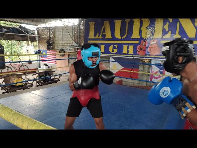 GoldenBoy Laurente vs Ernie Sanchez sparring