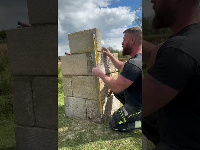 How I build natural stone piers #howtobuild #stonemasonry #stonemason #diy #buildingtips