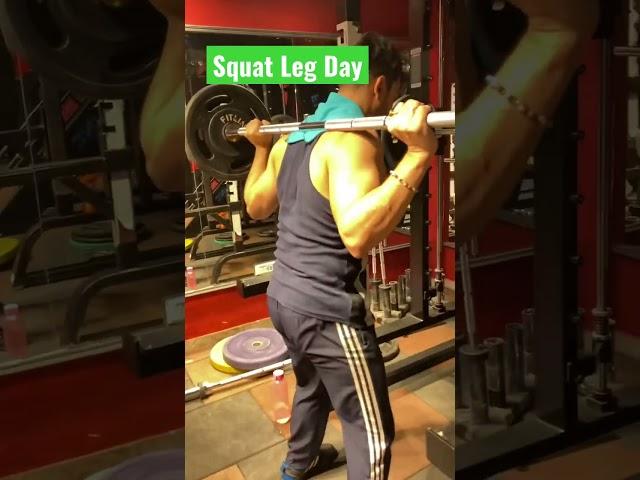 Leg Day- How to perform Squats #trending #shorts #gym