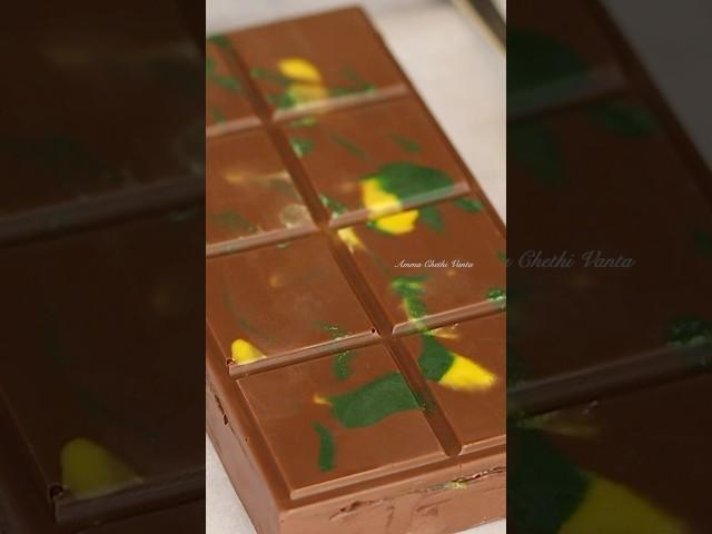 Homemade Kunafa Chocolate #kunafachocolate #chocolate #shorts #youtubeshorts #homemadechocolate