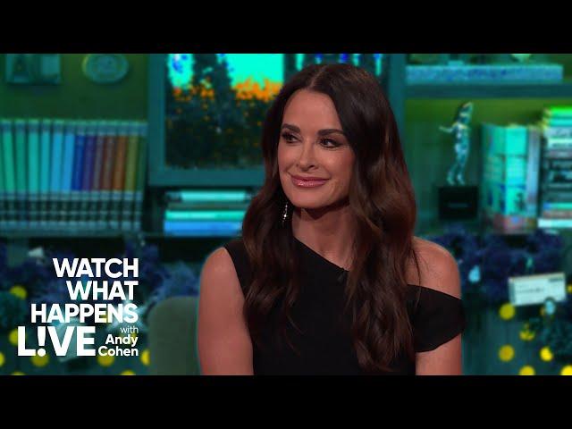 How Often Does Kyle Richards Speak to Mauricio Umansky? | WWHL