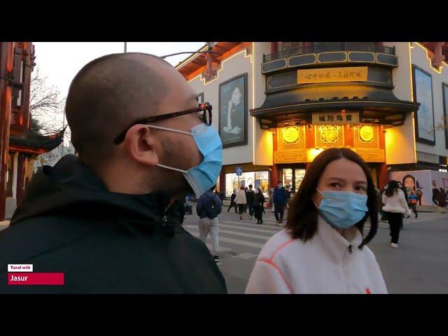 Walking to Yu Garden Shanghai 2023 - Chinese New Year