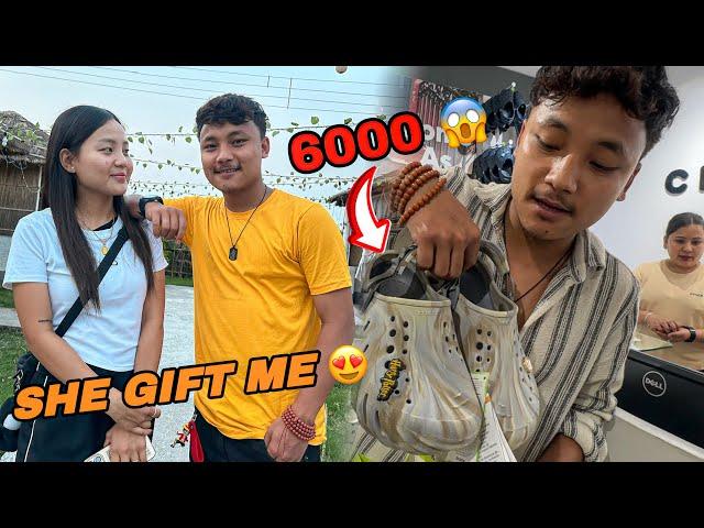 OMG Meri Bhutan Ki Girlfriend Nai Mujhe 6000 ka Crocs Gift Kiya 