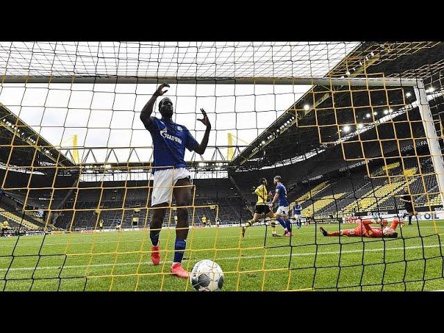 Paliza del Borussia Dortmund al Shalke 04 en un estadio vacío