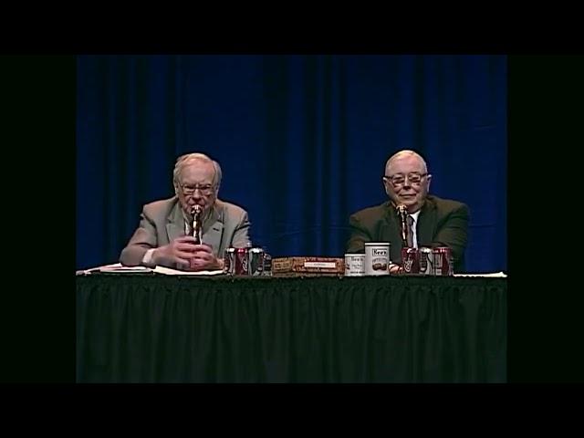 Warren Buffett & Charlie Munger on the Employee Liability Cost of GM and Ford | 2005 Annual Meeting