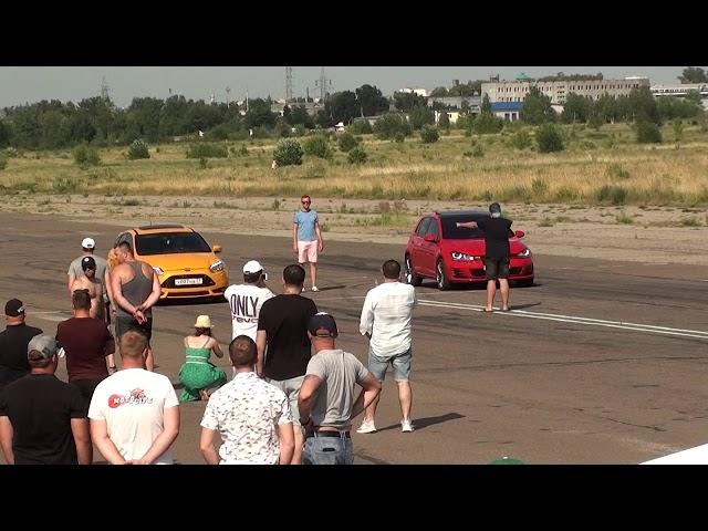 Ford Focus ST vs VW Golf GTI 7 (класс FWD)