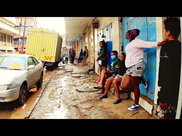 Avoid this street in Nairobi Kenya when alone | Very Dangerous .