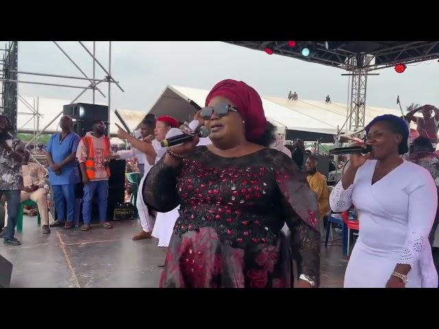 Sis. Chinyere Udoma Performs Live at Zion Closing Prayer - Ngor Okpala