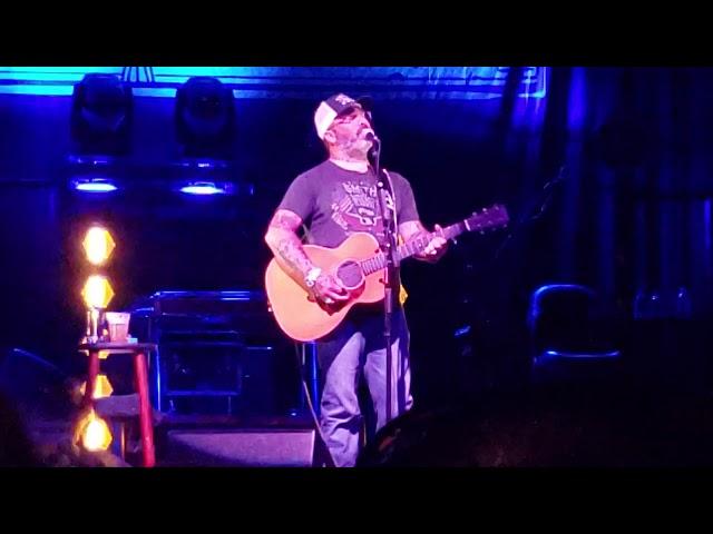 Aaron Lewis Love Me Charles Town, WV 8/3/19