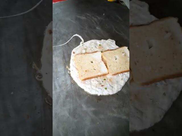 kafi dino k baad omlet kha k maza gya