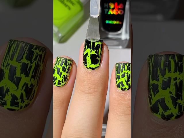 Is crackle back?🪲 #beetlejuice #cracklenails #nailpolish #nailart #beetlejuicelips #nails