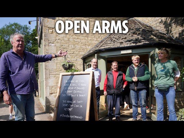 Jeremy Clarkson opens his new pub The Farmer’s Dog as crowds queue for over 4 HOURS to grab a pint