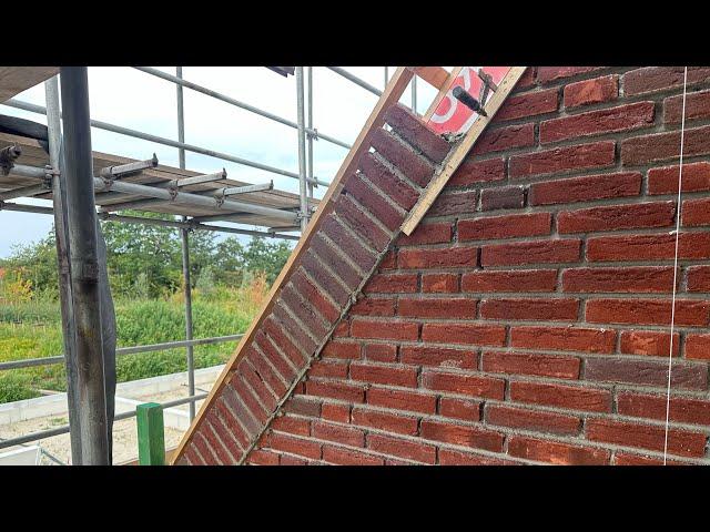 Bricklaying Sloped Soldier course POV