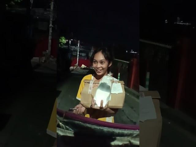 FREE DRINKS 