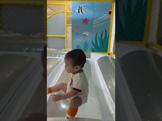 寶寶溜滑梯 #shorts 寶寶成長日記~寶寶日常baby