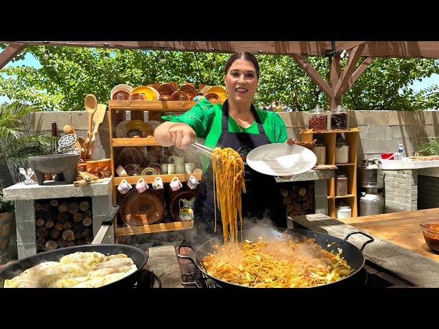 ESPAGUETI ESTILO CHOW MEIN Y ROLLITOS DE REPOLLO CON CAMARONES!