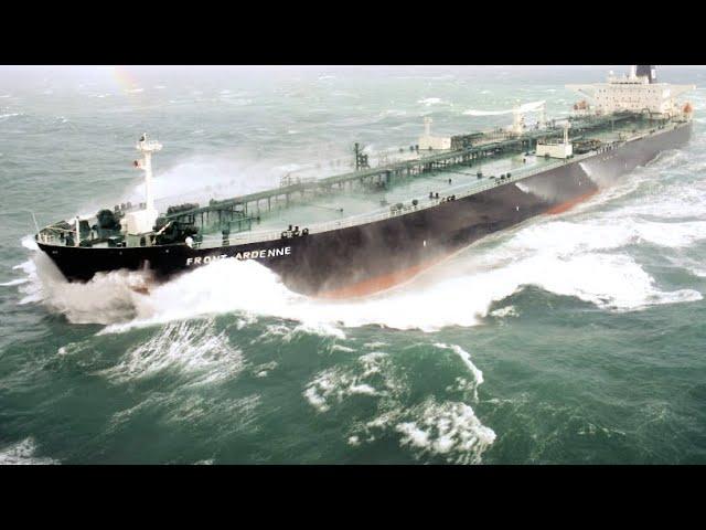 TOP 10 GIANT OIL TANKER SHIPS SAILING ON STRONGEST WAVES IN STORM