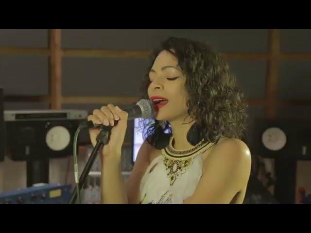 Fu Gee La - Yasmin Kadi ( Live at Miloco Studios)