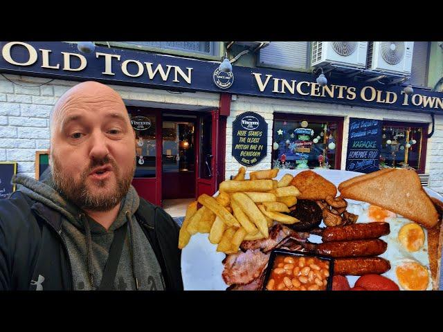 IS THIS BENIDORMS BIGGEST ENGLISH BREAKFAST ??? - Vincent's Old Town is BENIDORMS OLDEST BRITISH BAR