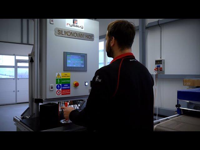 Jednoúčelový stroj - Silikonování hadic | Purpose machine - Siliconization of hoses | Ryšavý s.r.o.