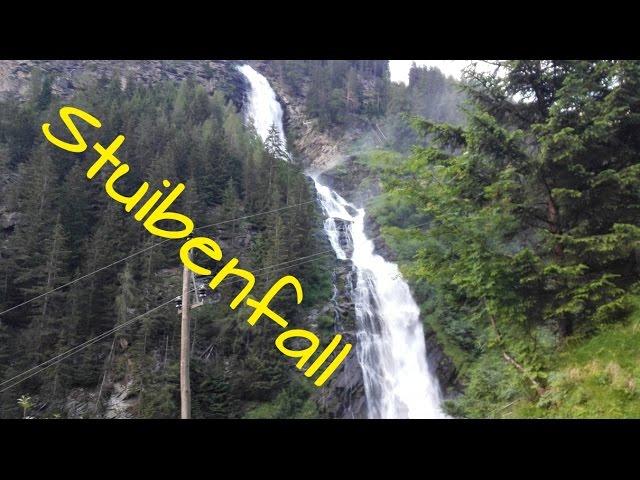 Der Stuibenfall im Ötztal mit Beleuchtung und Licht