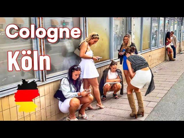 Köln / Cologne,Germany/ girls in cologne before going out at night / Walking tour 4k HDR