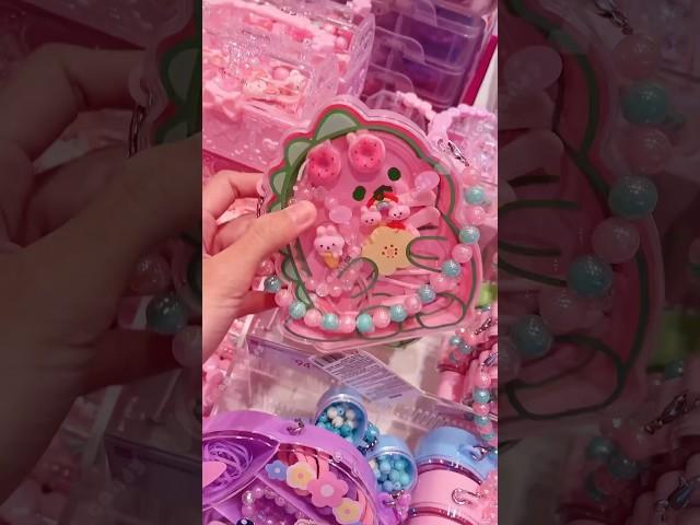 Lucu lucu banget ya DIY braceletnya  #alpacandy #toys #diybracelet #gelangmanikmanik