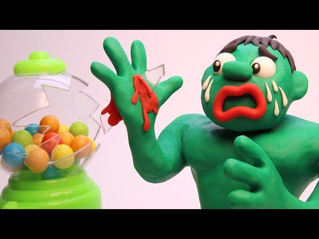 BLOODY Hulk Gumball Machine  Animated Superheroes in Real Life Play Doh Movies Jamie JyRivers