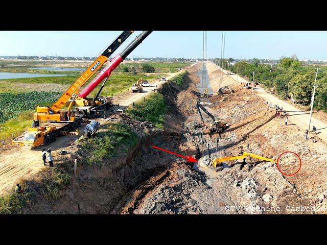 Part1 Unbelievable Very Difficult Getting PULL OUT Of Excavator Failed Sinking Deep Water BY Crane