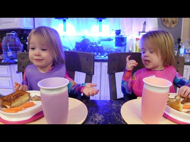 Twins have lunch with dad