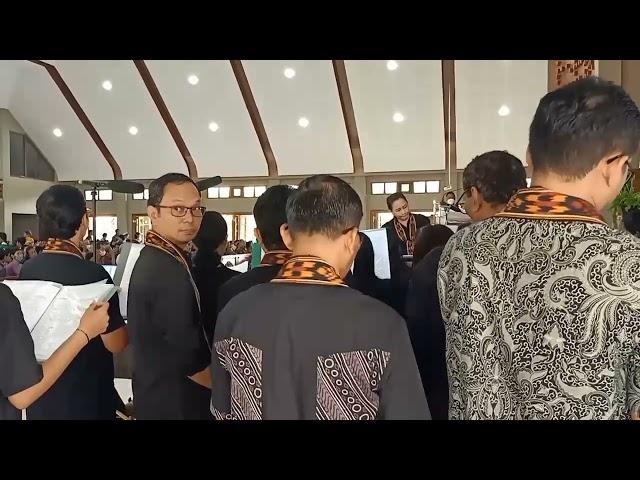 Karena Aku Kau Cinta Paduan Suara Lingkungan Carolus Borromeus Gereja St Paulus Pringgolayan