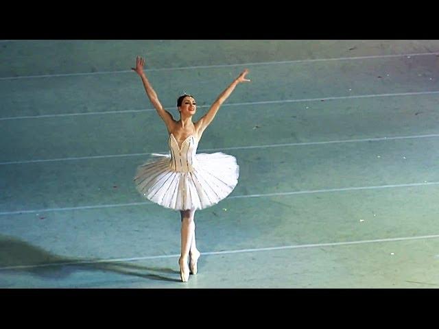 Yulia Stepanova as Gamzatti (debut)