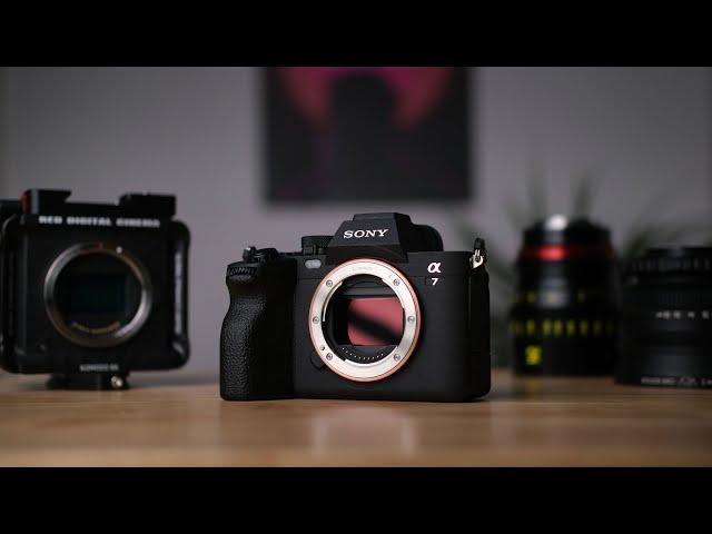 My new cinema camera isn't a cinema camera | Sony A7IV cinema camera shootout